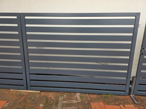 Brama 2 skrzydłowa 400x150cm ARIZONA (zestaw z furtką i słupkami)